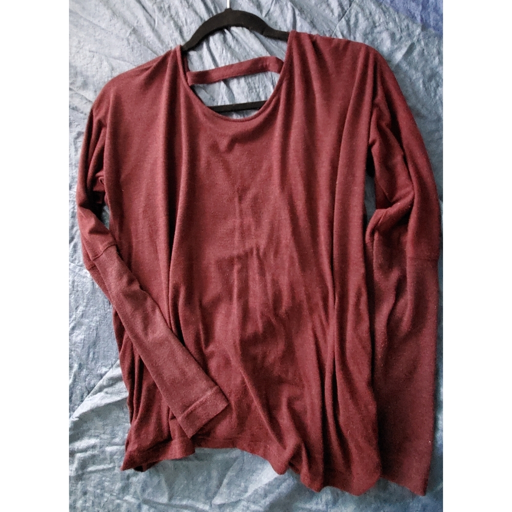 Onzie sweater